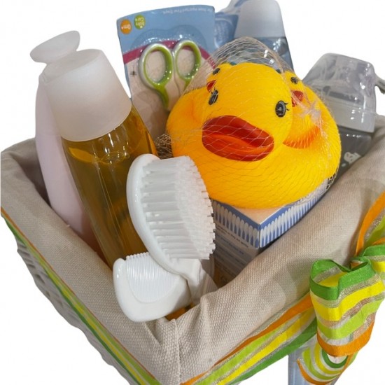 Baby Bathtime Hamper with Supersize Johnson's Products
